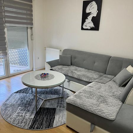 Amina Apartment Tuzla Luaran gambar