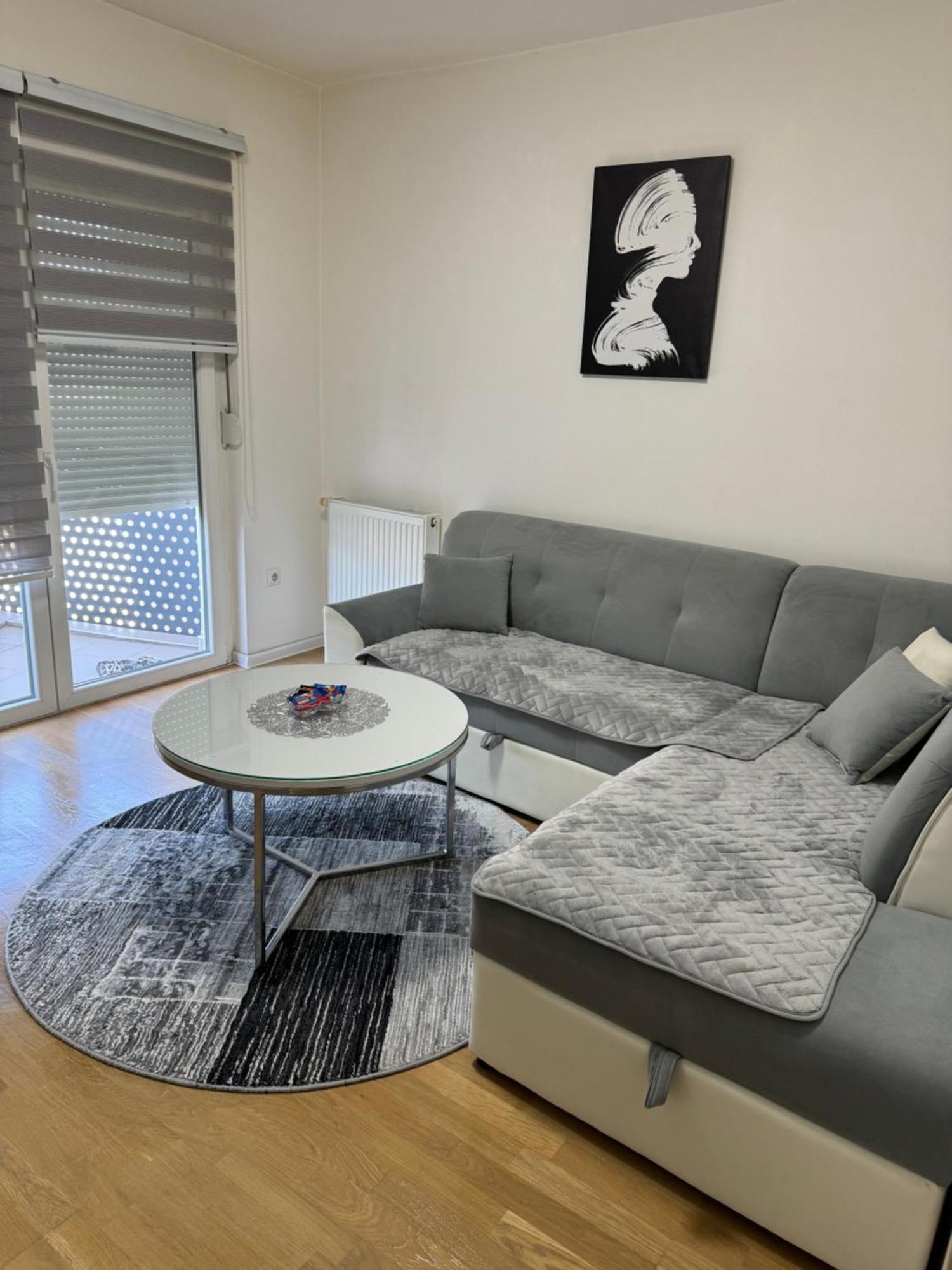 Amina Apartment Tuzla Luaran gambar