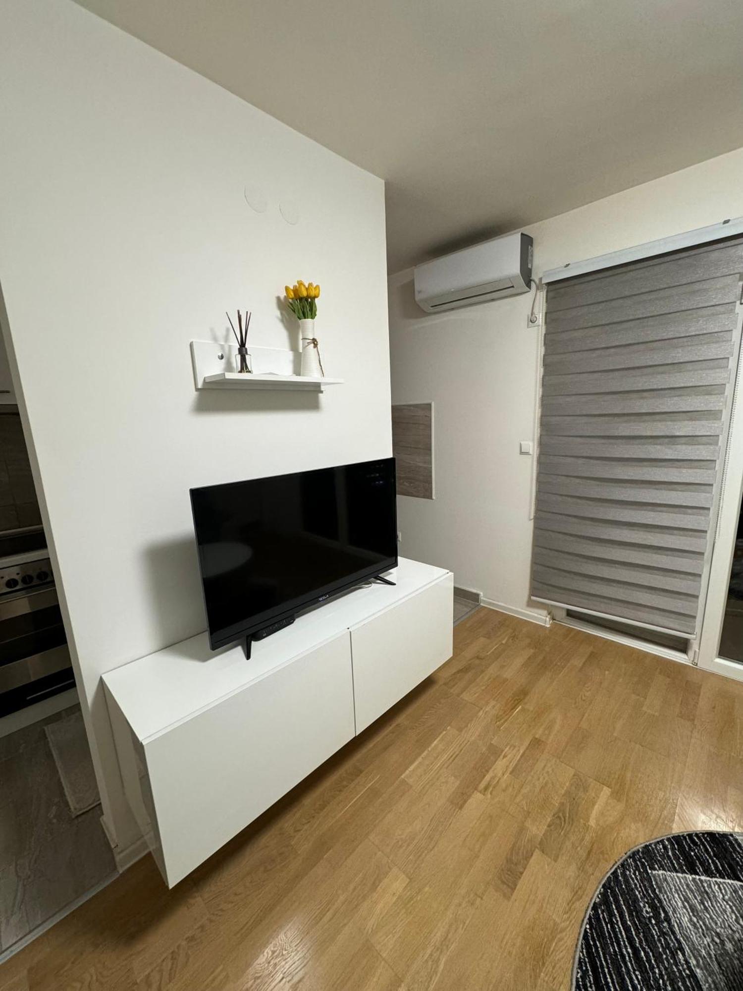 Amina Apartment Tuzla Luaran gambar